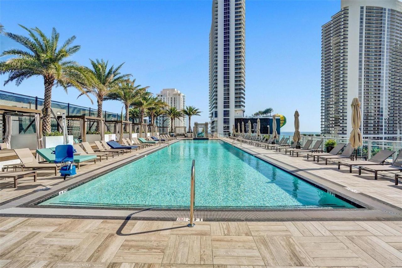 Hyde House: Luxury Waterfront Suite with Ocean View and Rooftop Pool Hollywood Exterior photo