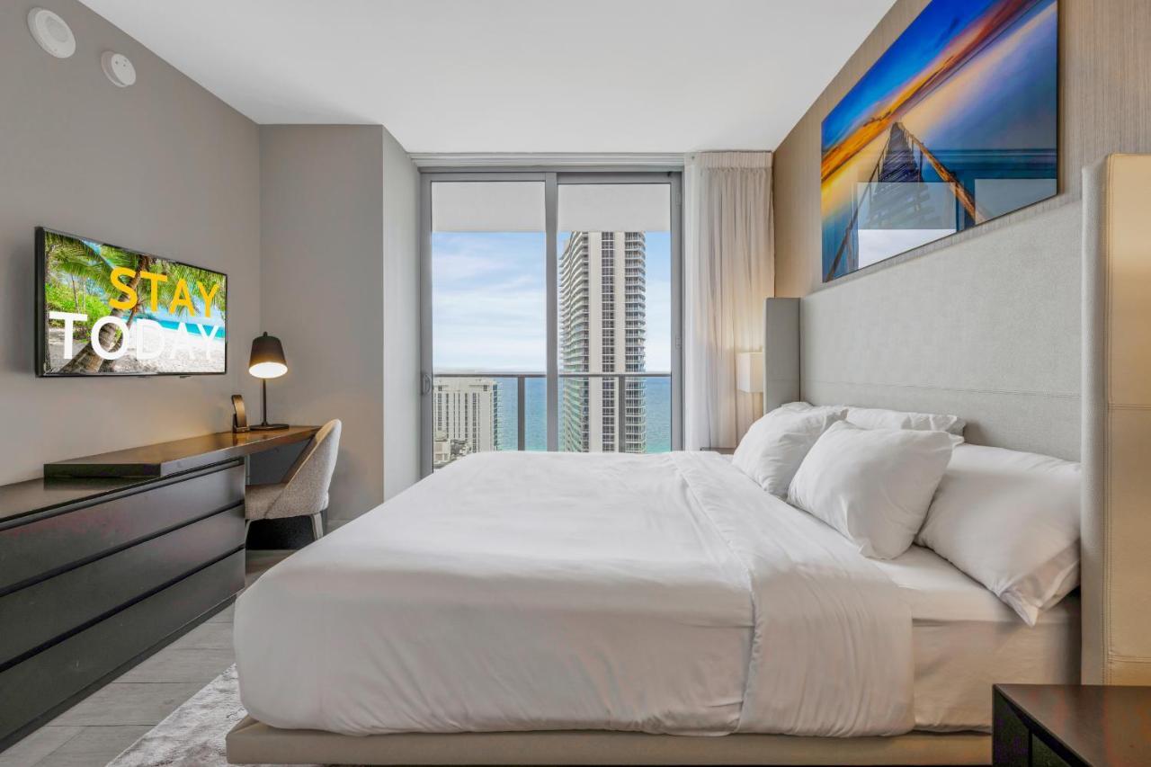 Hyde House: Luxury Waterfront Suite with Ocean View and Rooftop Pool Hollywood Exterior photo